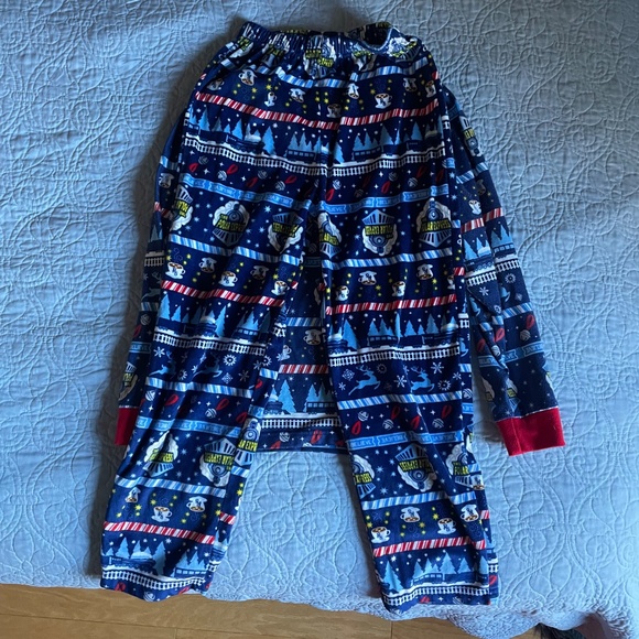 Polar express pajamas - Picture 2 of 3